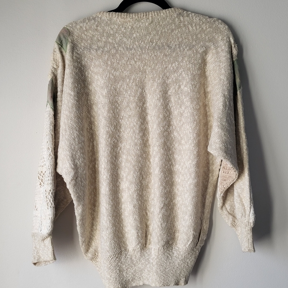 Au contraire vintage tan knit crochet lace flower front crew neck sweater Sz M - Picture 2 of 16